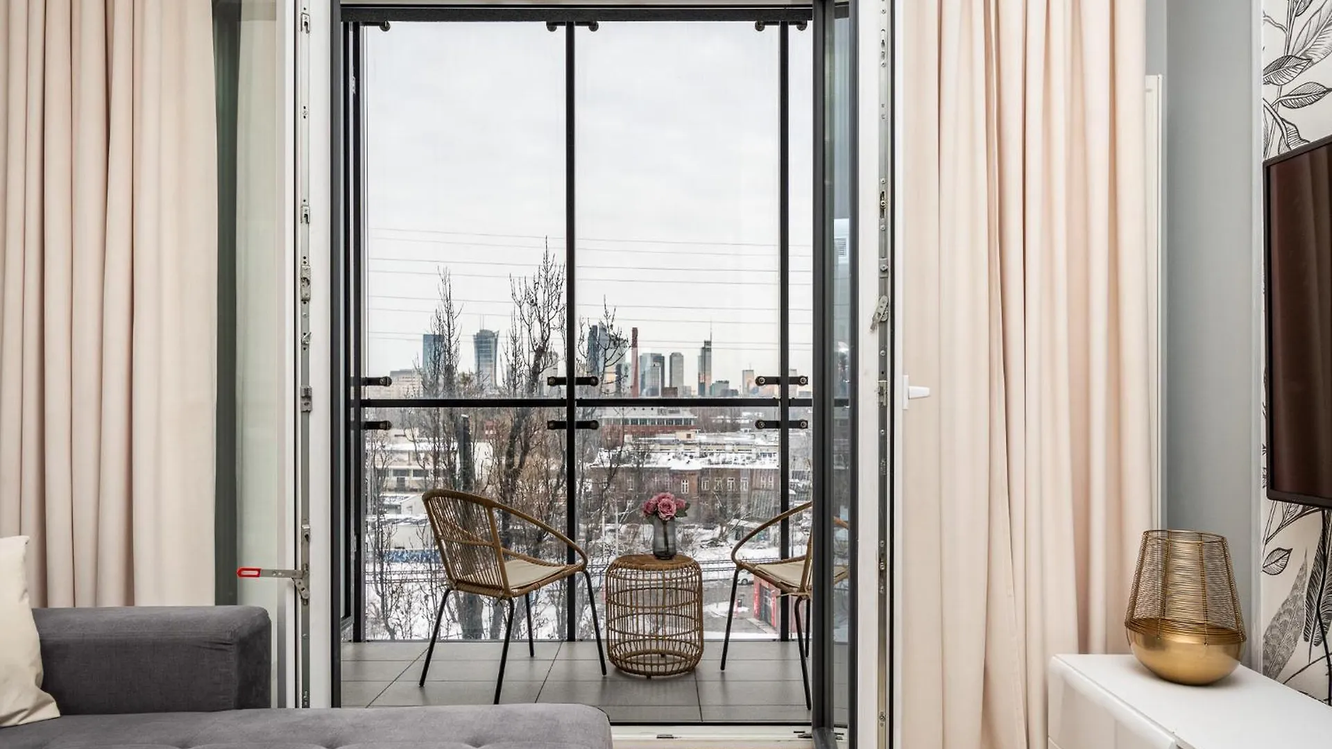 Apartment Prymasa Tysiaclecia 83A By Perfectapart 529 Garaz Warsaw