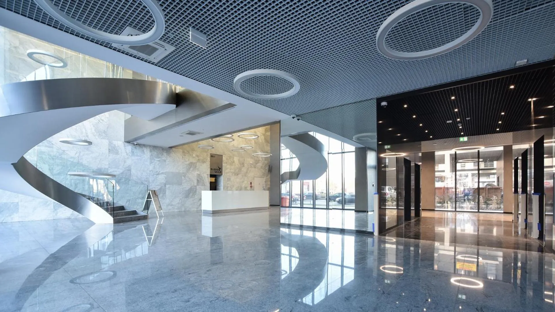 Apartment Prymasa Tysiaclecia 83A By Perfectapart 529 Garaz Warsaw Poland