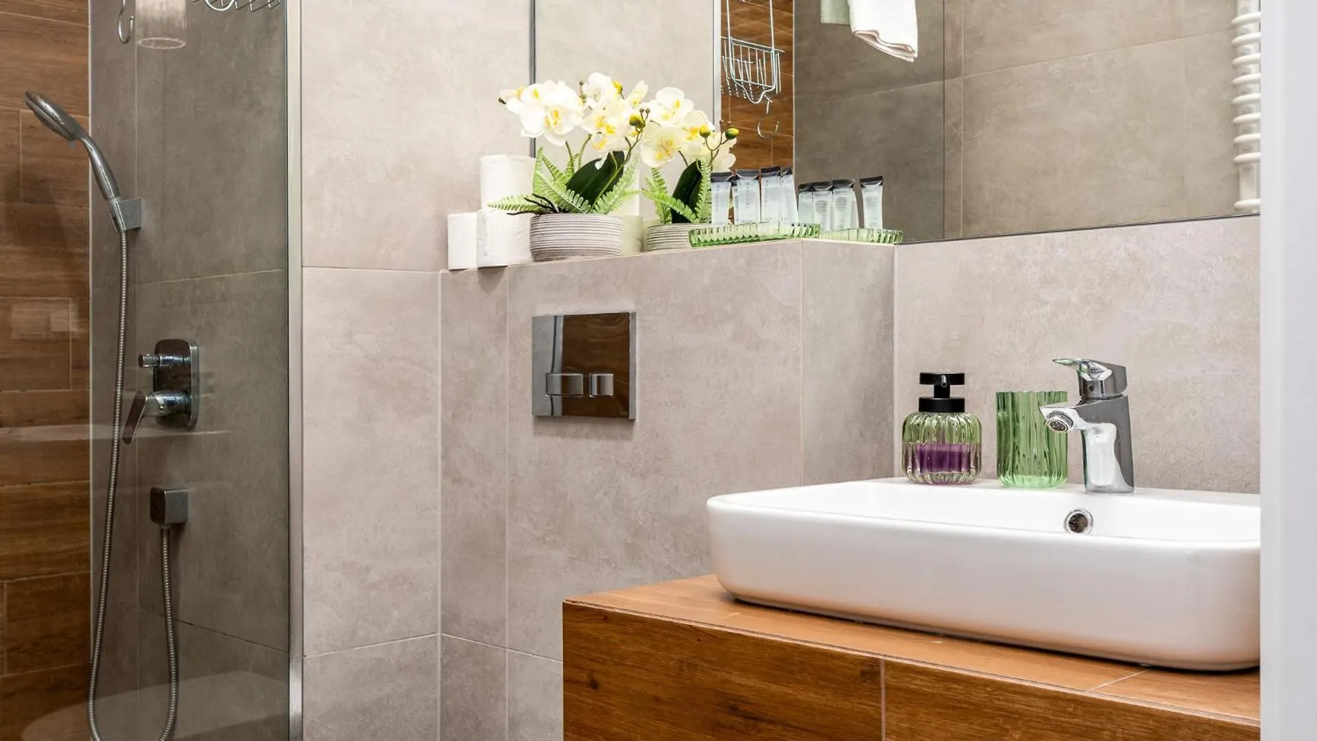 Apartment Prymasa Tysiaclecia 83A By Perfectapart 529 Garaz Warsaw Poland